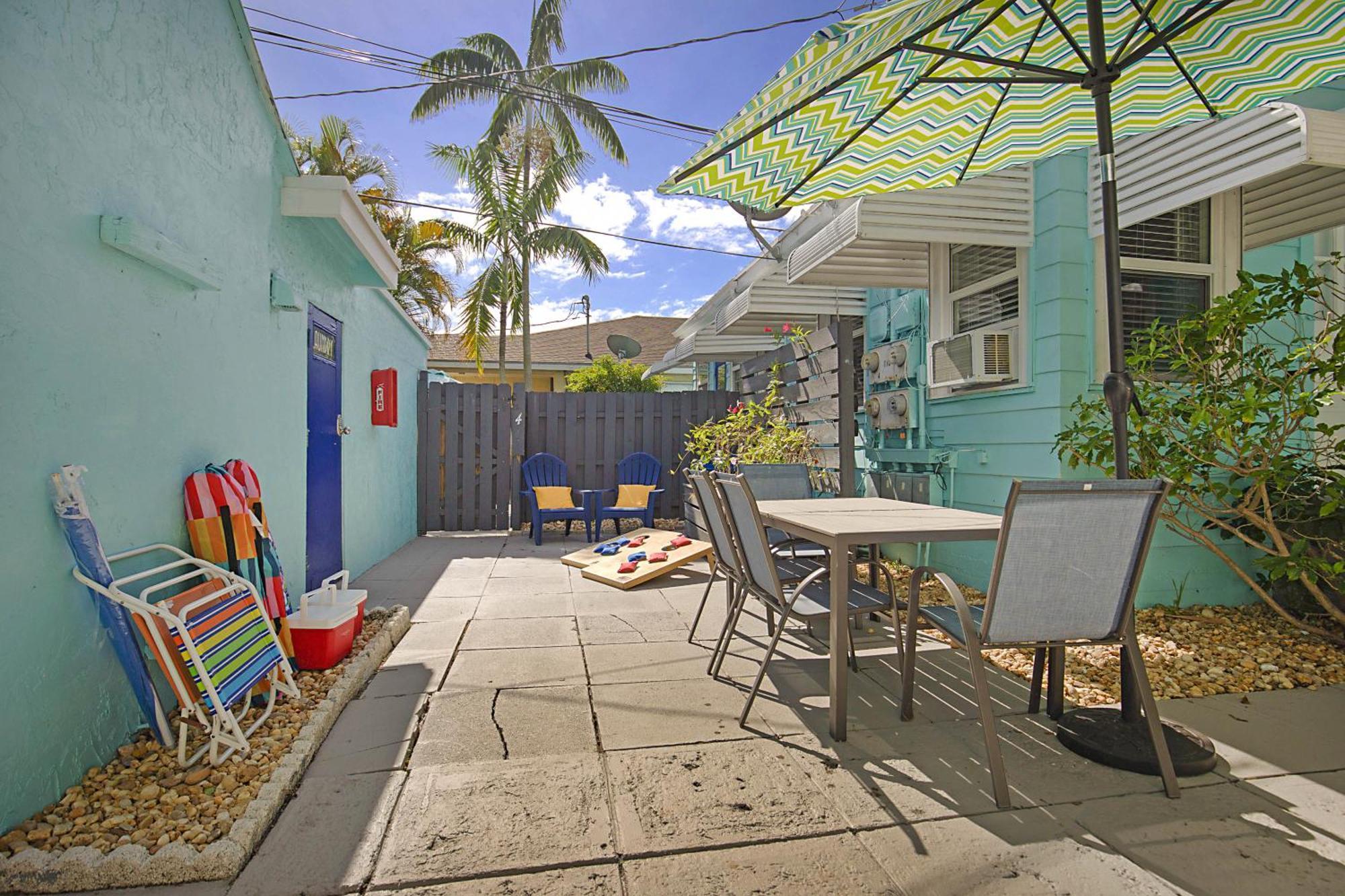 Steps To Beach & Downtown! Cozy Beach Bungalow #1 เลกเวิร์ท ภายนอก รูปภาพ